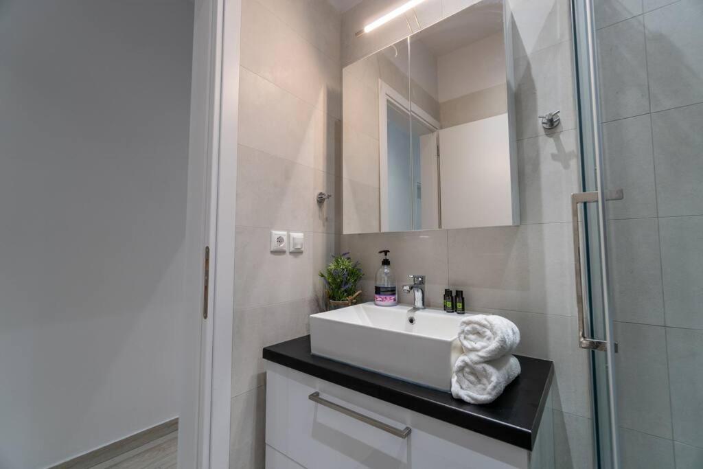 Serenita City Center Apartment Corfu  Экстерьер фото